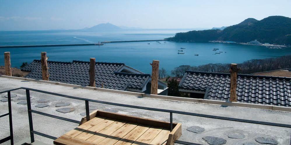 Aria Pension Hotel Namhae Exterior photo