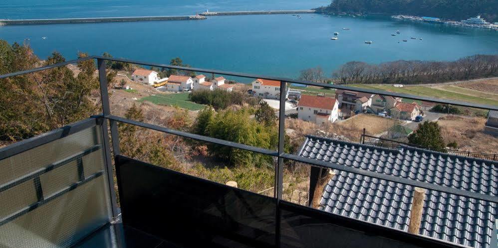 Aria Pension Hotel Namhae Exterior photo